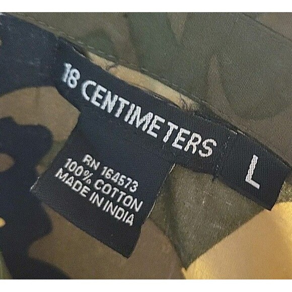 18 CENTIMETERS Women's camo long sleeve Tails button down shirt size Large - Picture 7 of 9